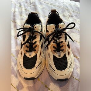 Steve Madden Sneakers